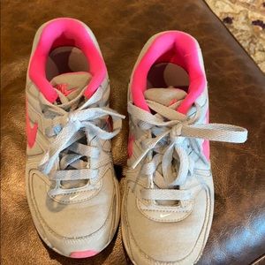 Kids Nike air. Like new.